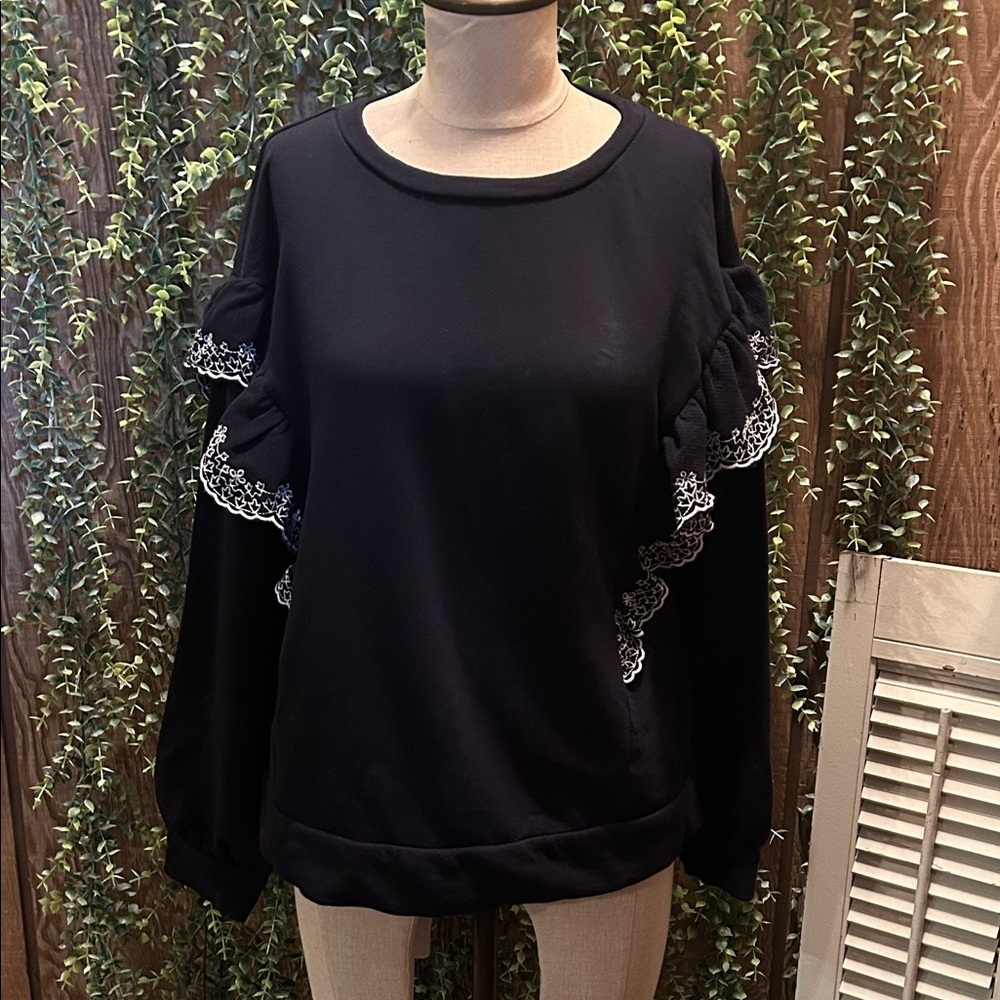 Elegant Black Lace Trim Women's Top
